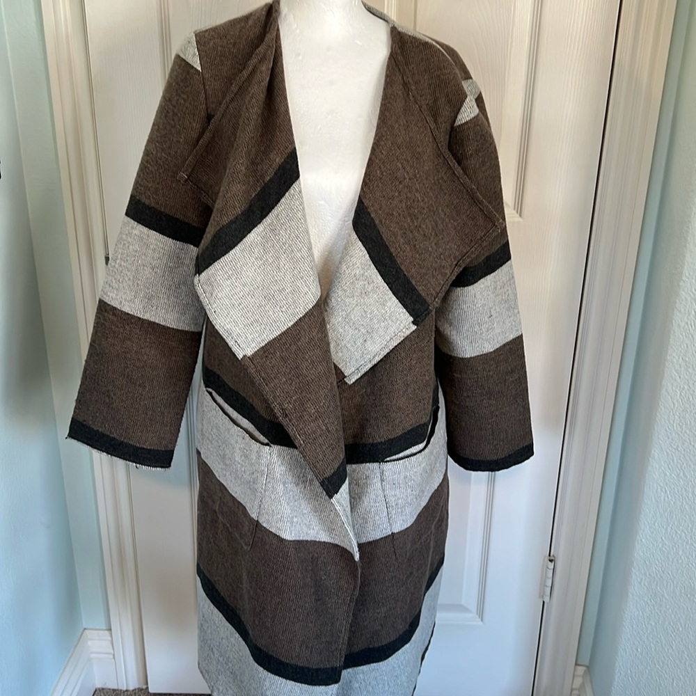 Cupcakes and Cashmere Open Striped Sweater Coat Size Small